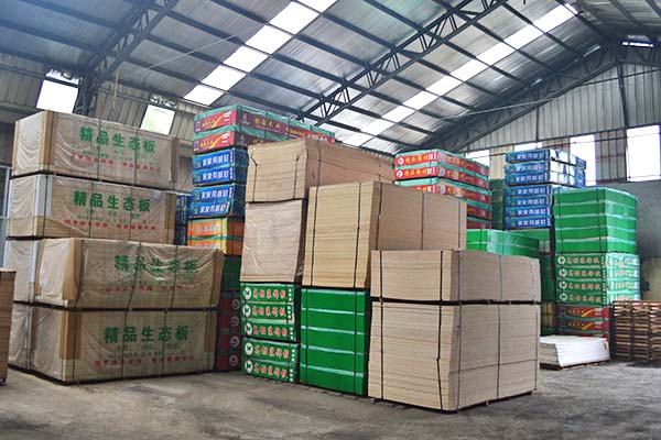 木之嬌品牌好色先生在线观看下载倉庫一角